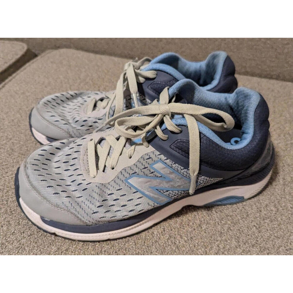 New Balance 847 V4 Light Aluminum/Vintage Indigo/Team Carolina Shoes Womens 8.5